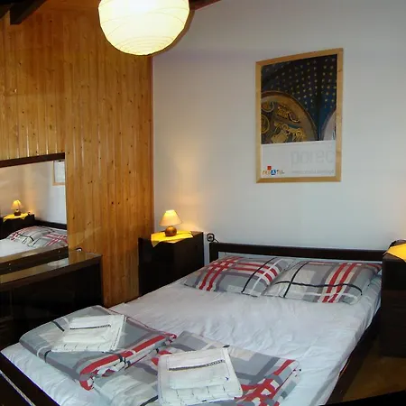 Apartment Maroflin Crni Lug